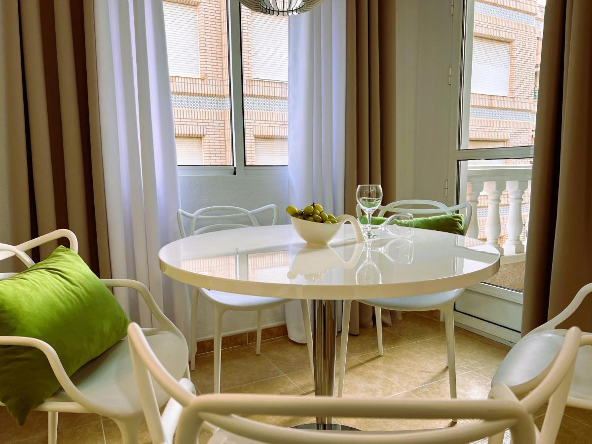 Holiday Suite Fragata Торрев'єха Екстер'єр фото