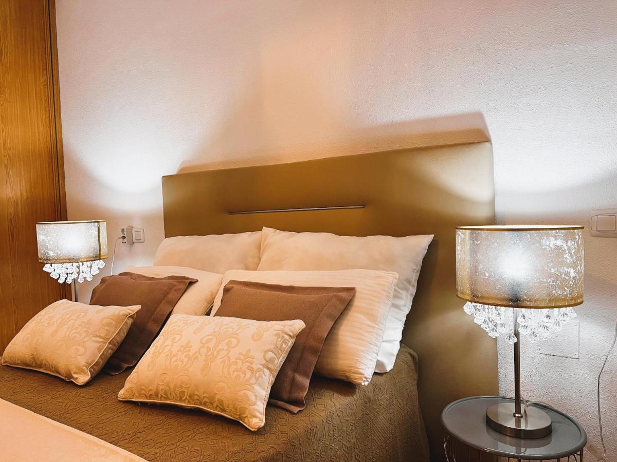 Holiday Suite Fragata Торрев'єха Екстер'єр фото