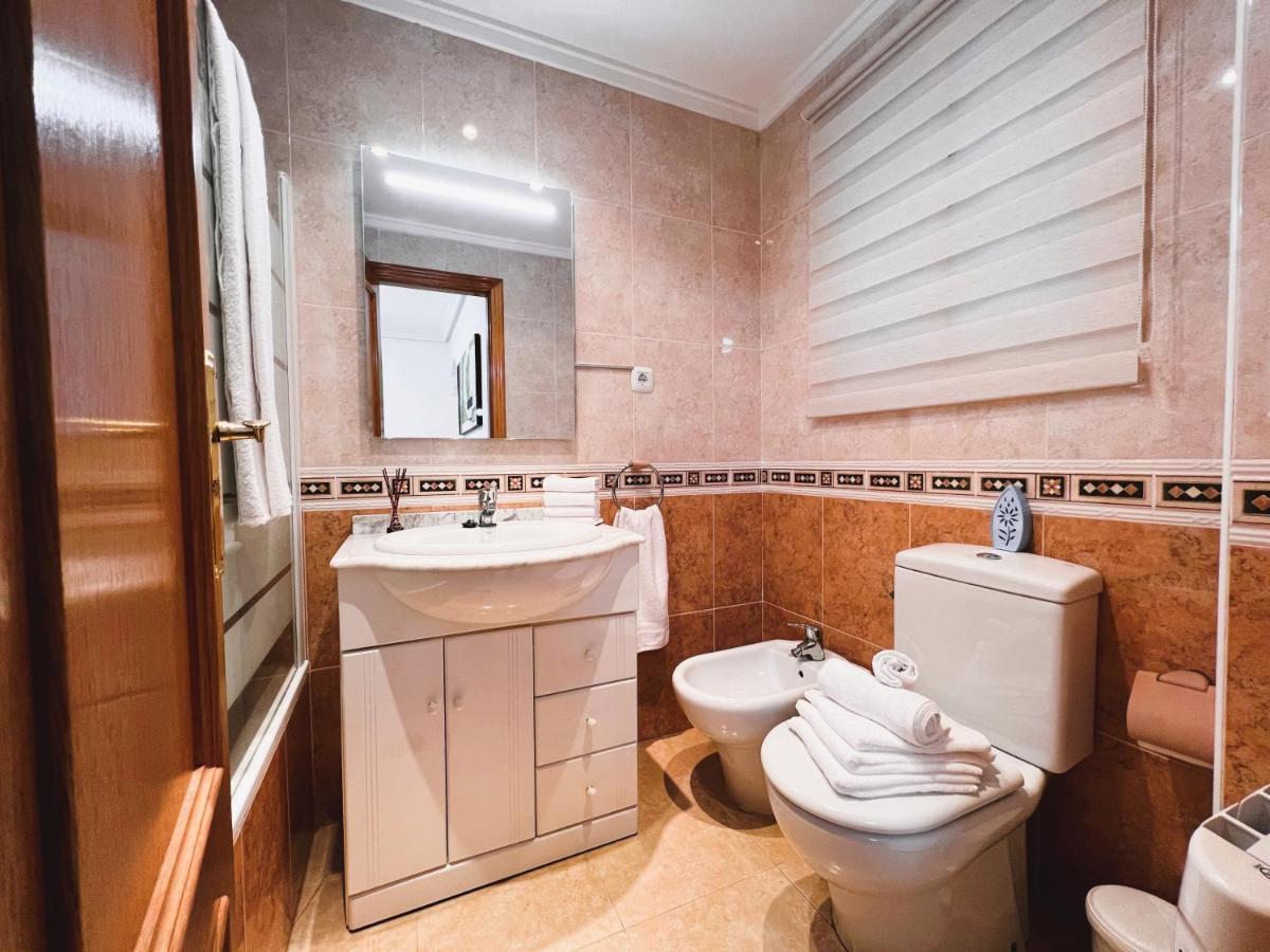Holiday Suite Fragata Торрев'єха Екстер'єр фото