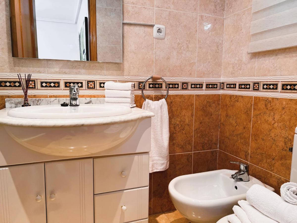 Holiday Suite Fragata Торрев'єха Екстер'єр фото