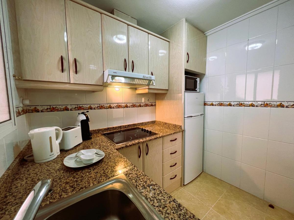 Holiday Suite Fragata Торрев'єха Екстер'єр фото